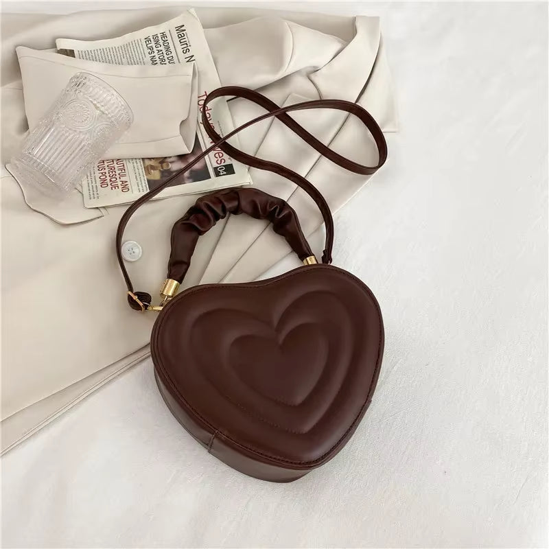 Summer 2024 Fashion Heart-Shaped Shoulder Bags for Women PU Leather Female Crossbody Bags Vintage Casual Hand Bags